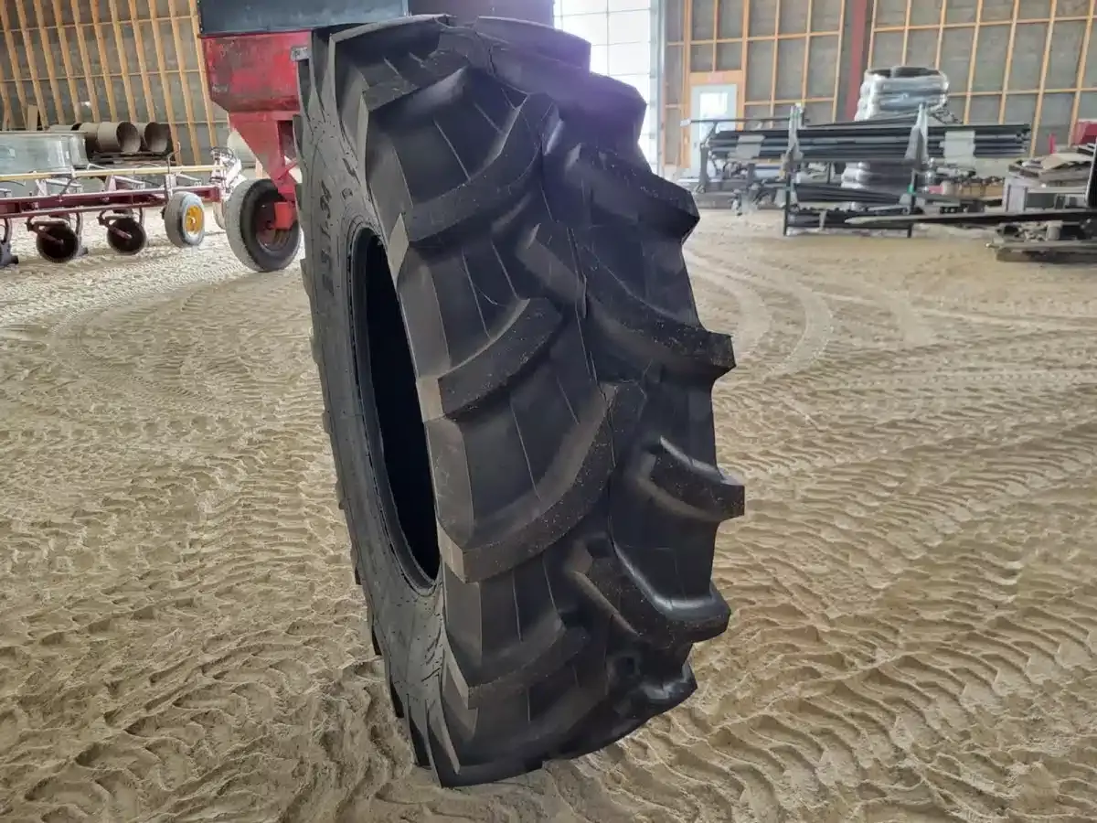New Marcher 23.1-34 Tires