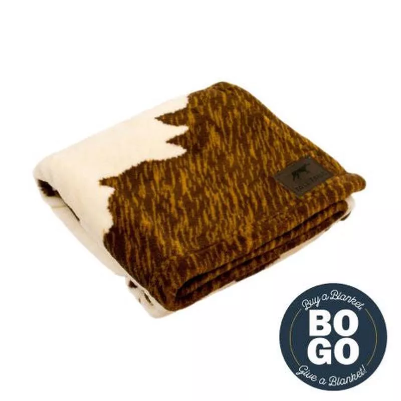 Tall Tails Blanket Cowhide (30×40)